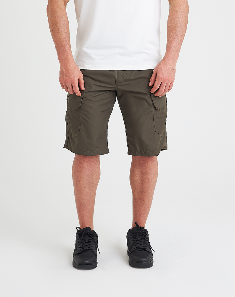 BERMUDA INVICTUS VETERAN VERDE OLIVA 42