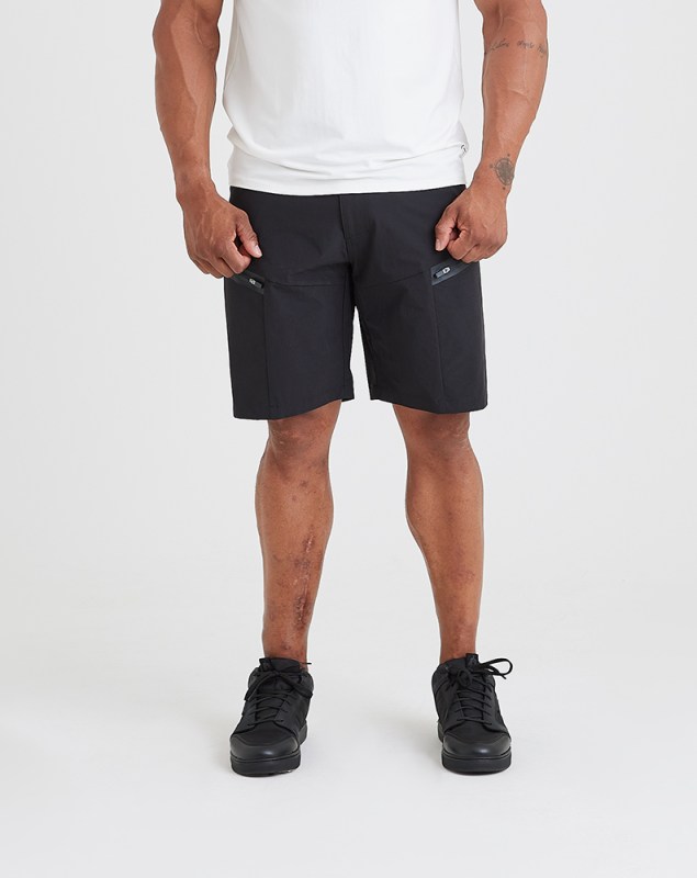 BERMUDA INVICTUS PACIFIC 2.0 PRETA 44