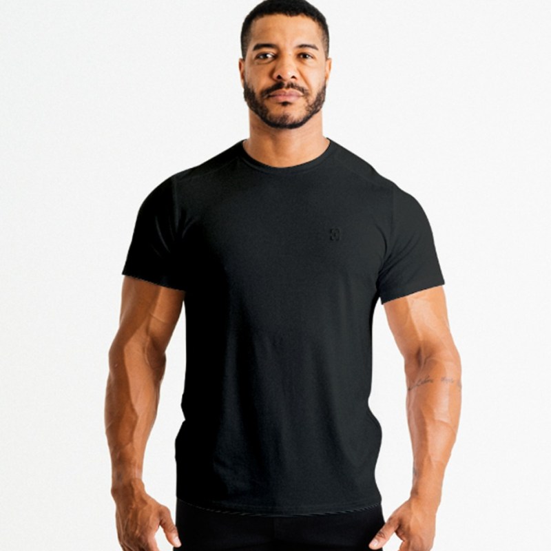 CAMISETA BASIC INVICTUS WALK PRETO GG